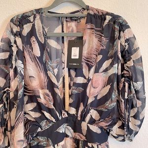 short ruched sleeve maxi dress,V neck,Back button closure,Invisible back zipper